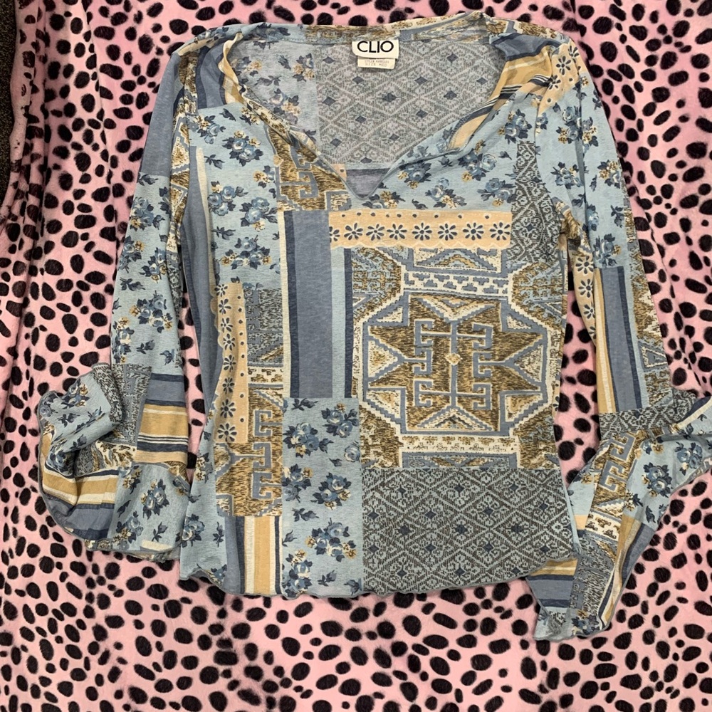 Clio Women's Blue and Gold Geometric Blouse
